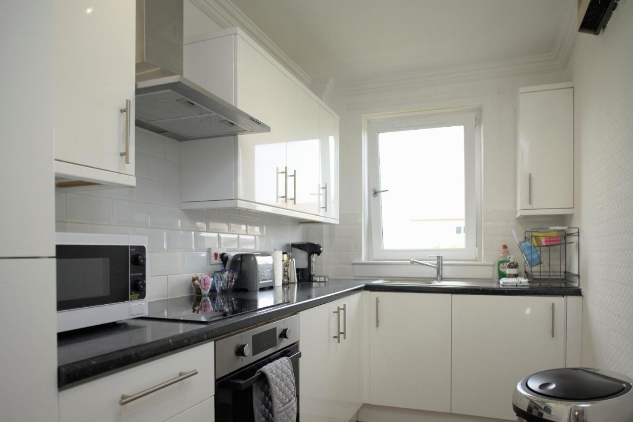 Apartmán Modern 2-Bed Haven, Free Parking EDI Exteriér fotografie